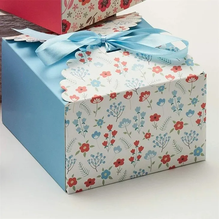 Coffrets cadeaux de bonbons avec fermetures à ruban