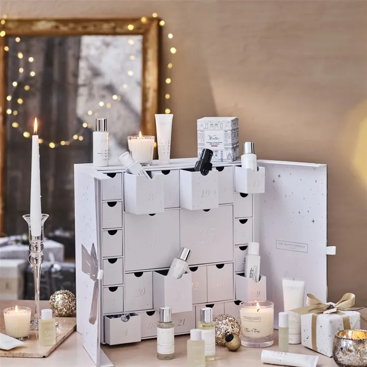 Boîte surprise cosmétique calendrier de Noël
