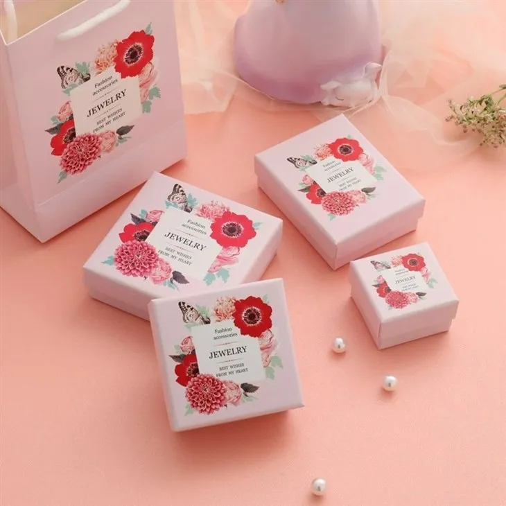 Coffrets cadeaux à bijoux carrés roses