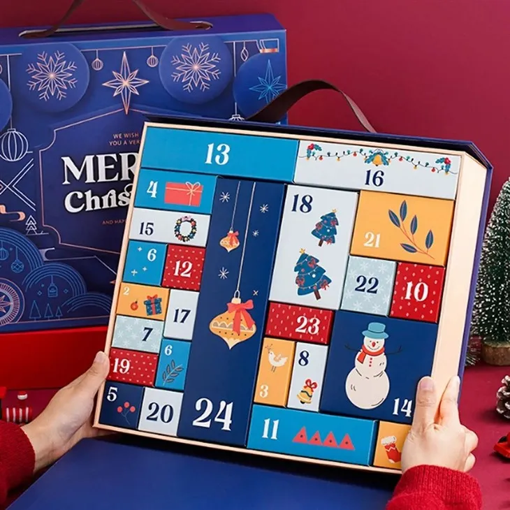Coffret cadeau surprise de Noël avec compte à rebours de 24 jours