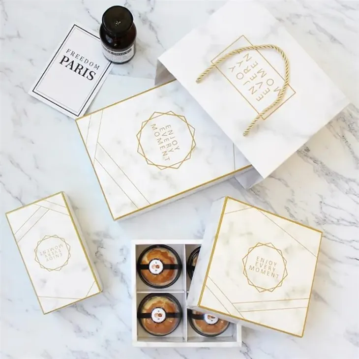 Boîtes d'emballage de boulangerie en carton avec séparateurs