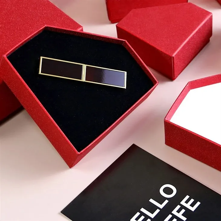Coffrets cadeaux en papier brillant en forme de losange